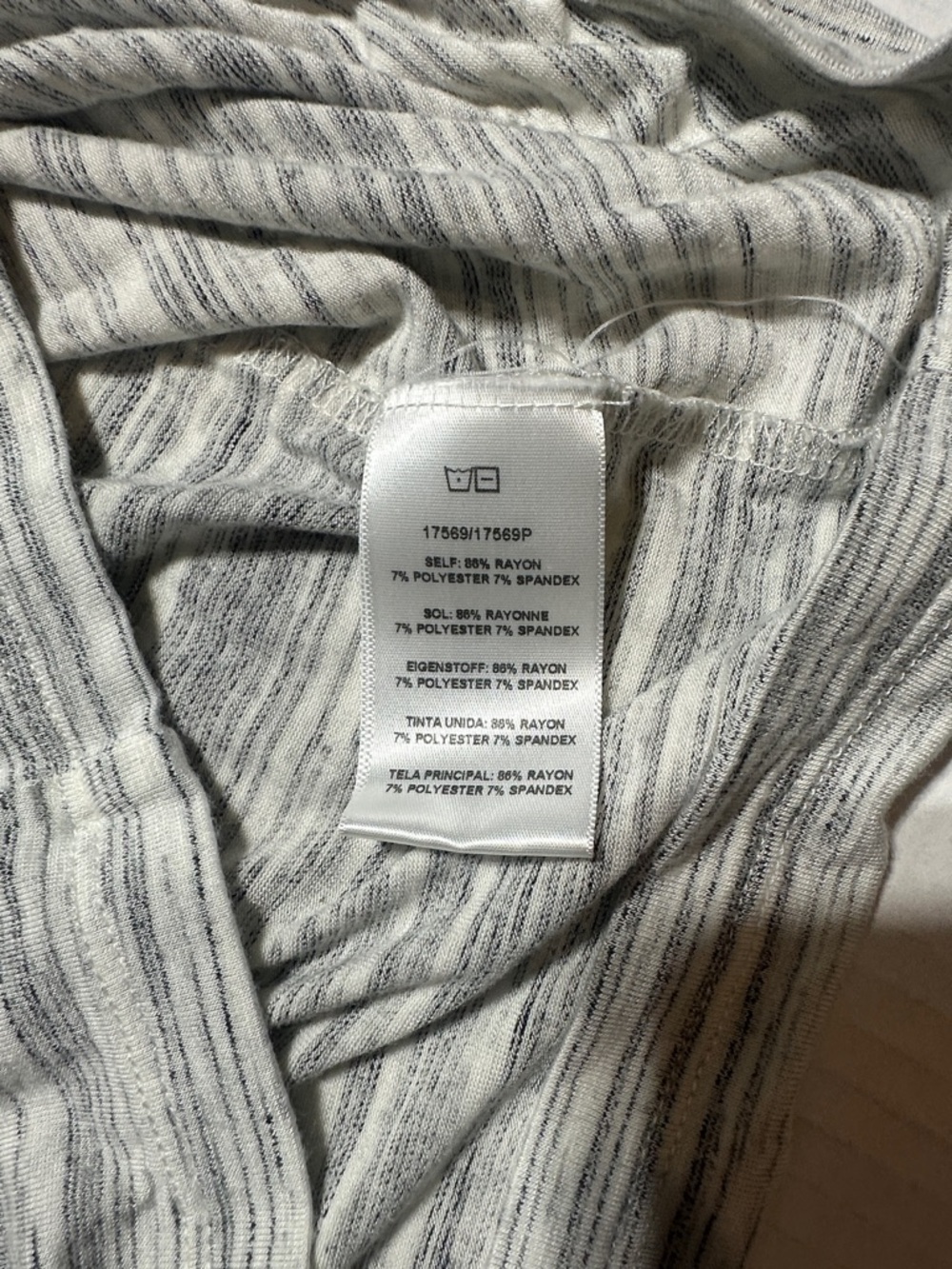 Dolan Left Coast Collection Heather Gray off white Long Sleeve Mock Neck Top XS - Picture 6 of 8